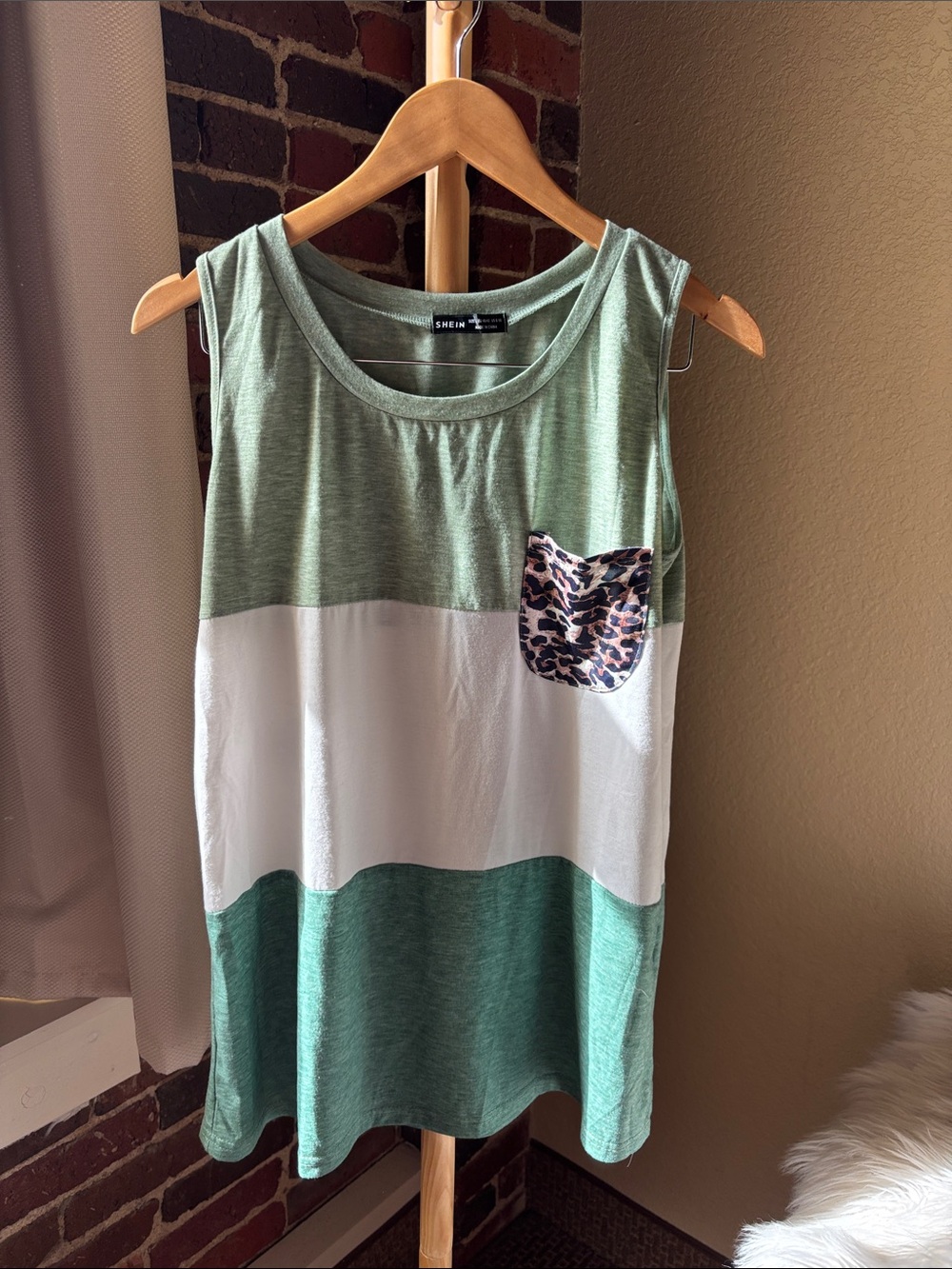 SheIn Green & White Colorblock Tank Top with Leopard Pocket Size L